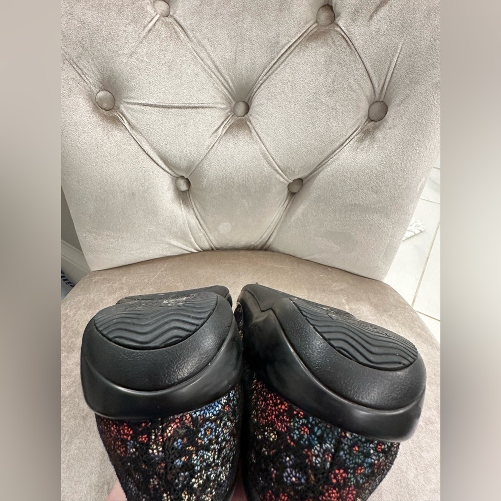 Alegria Kel-323 Midnight Garden Floral Leather Clogs Shoes Womens 37 / 7-7.5 EUC - Picture 5 of 5